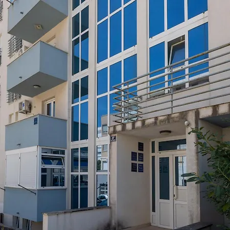 Gigi Apartman *